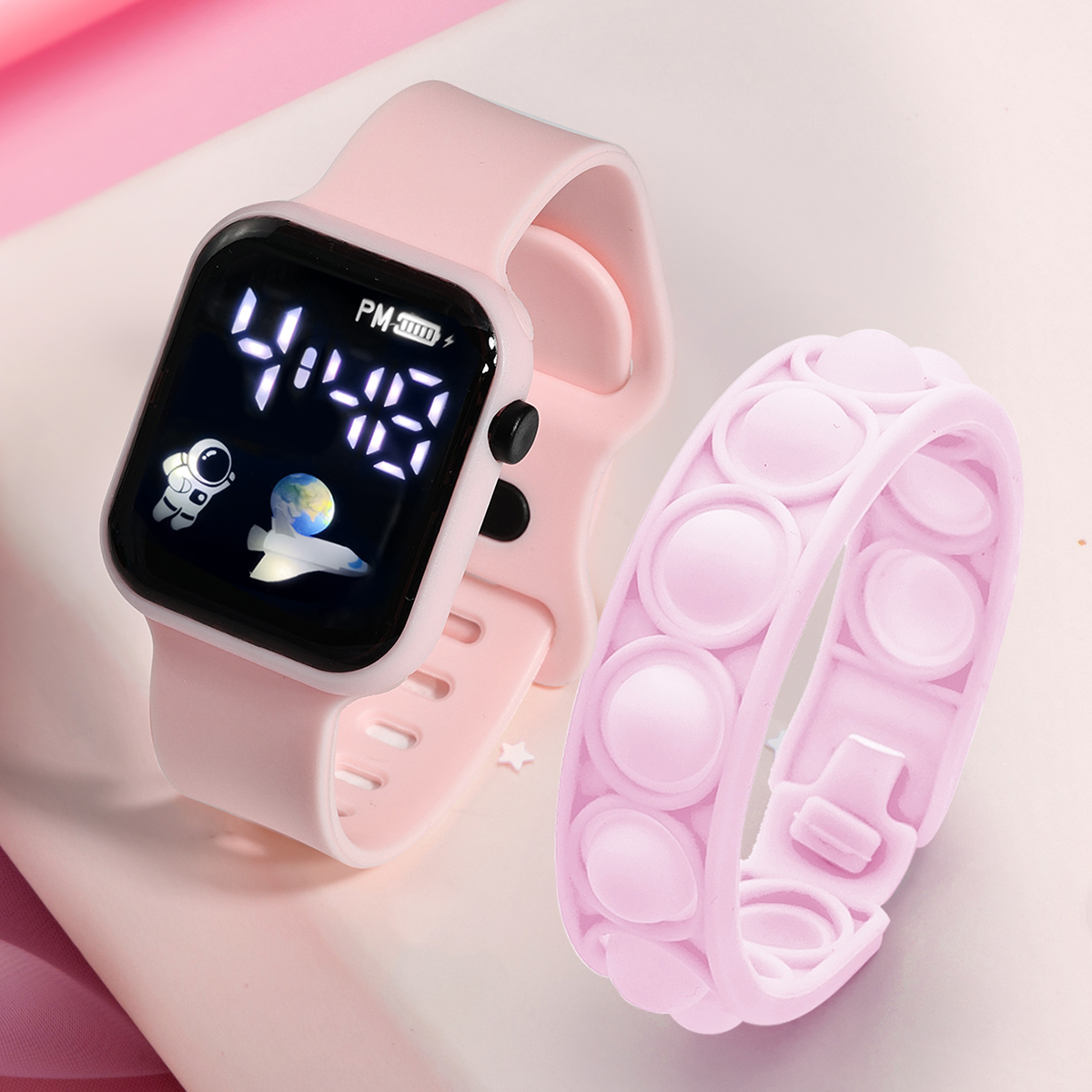 Smartwatch Watches Digital - ساعة رياضية إلكترونية للأطفال ، سوار